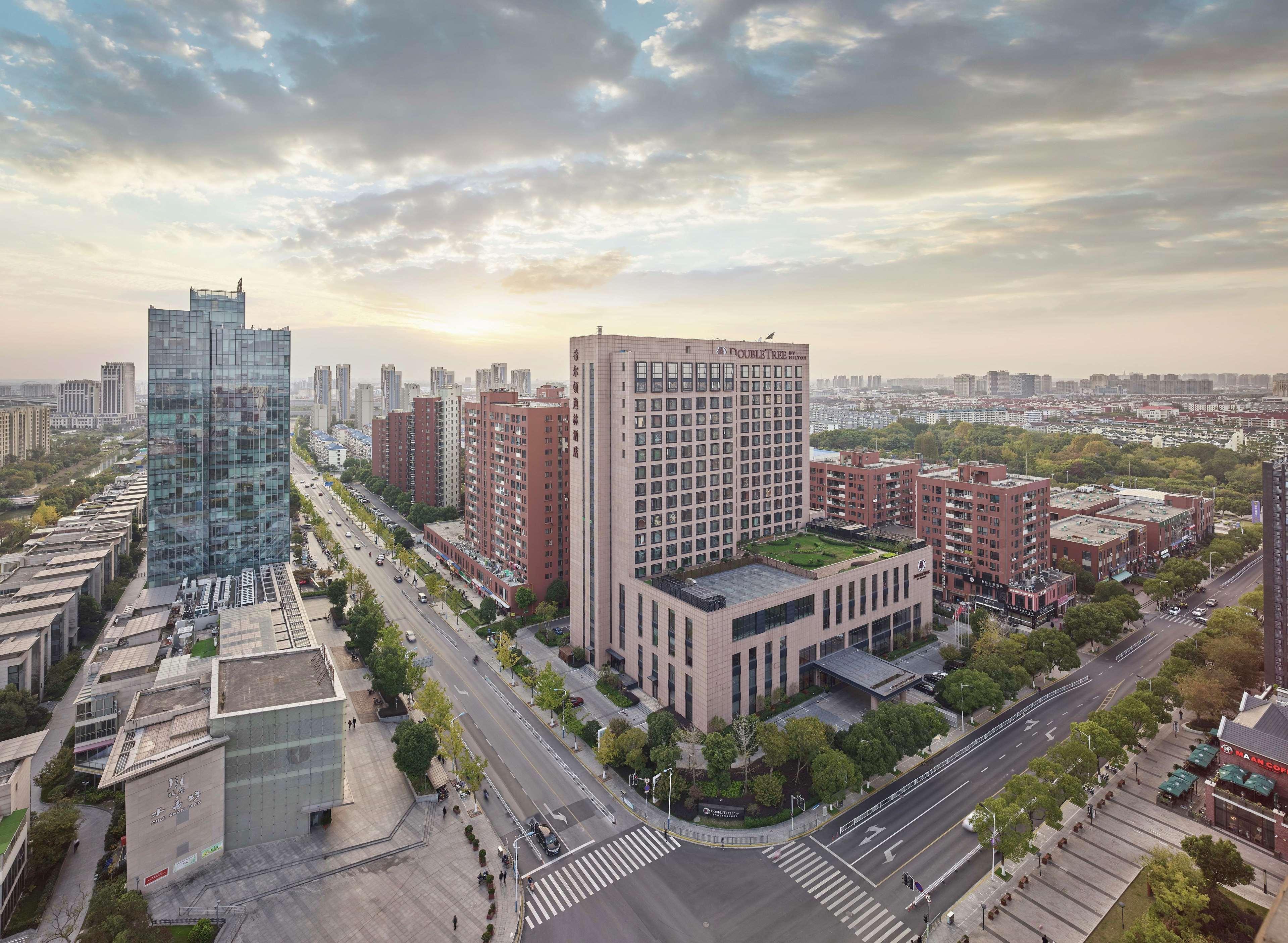 Shanghai Nanxiang Holiday Hotel Exterior photo